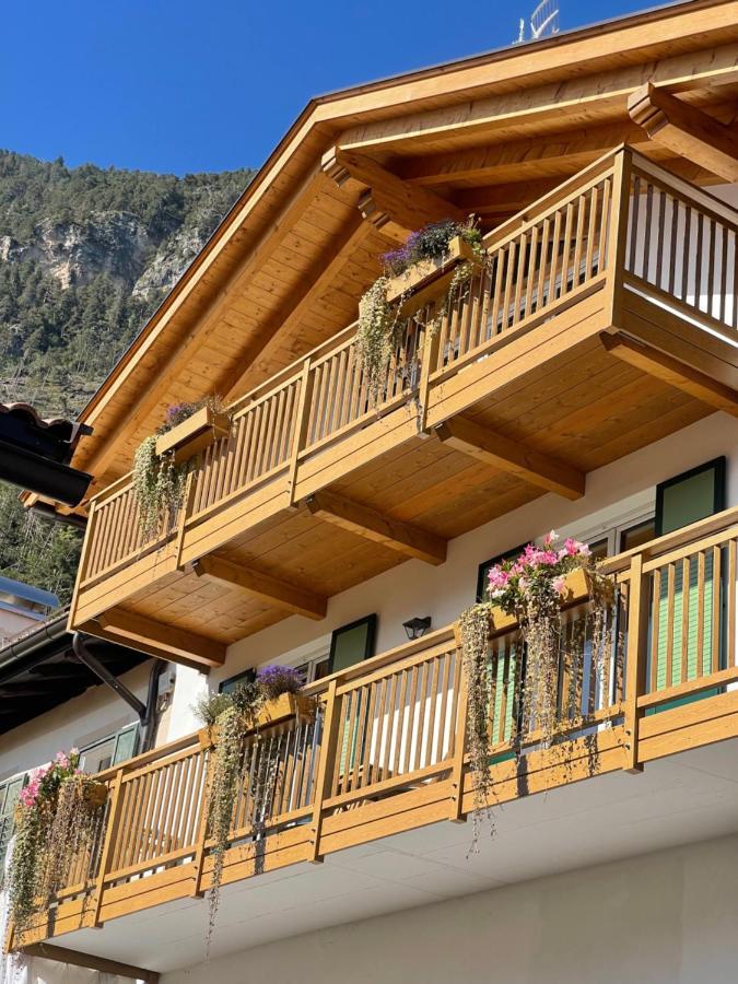B&B La Casa Del Sole Ziano Di Fiemme Bagian luar foto